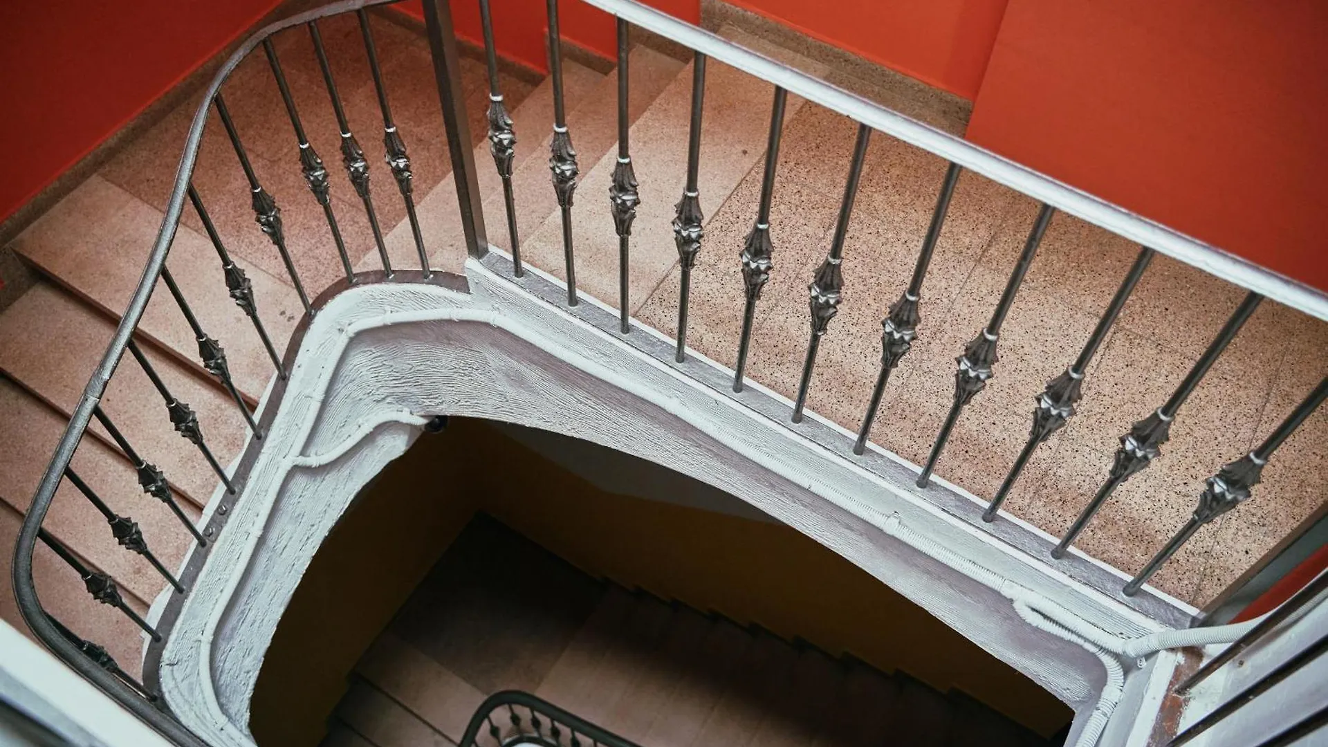 Хостел Loft Hostal Group Льорет-де-Мар